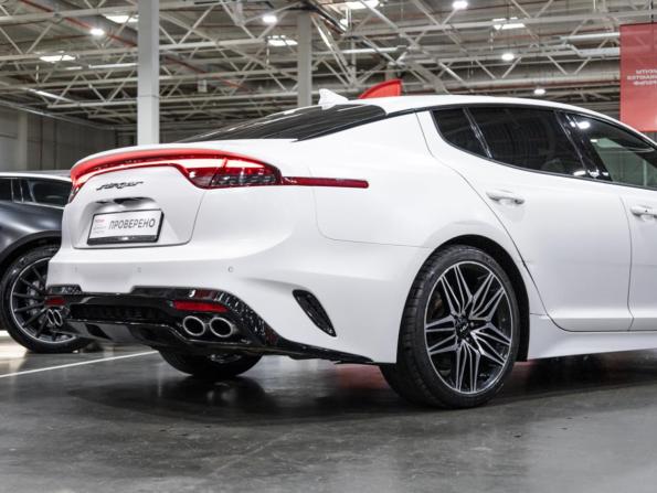 Kia Stinger I Рестайлинг с пробегом 2023 года, цена 3 850 000 рублей, 44521 км, лифтбек, Автокод Объявления