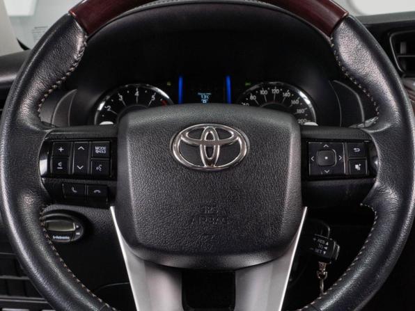 Toyota Fortuner II с пробегом 2019 года, цена 4 240 000 рублей, 71517 км, внедорожник, Автокод Объявления