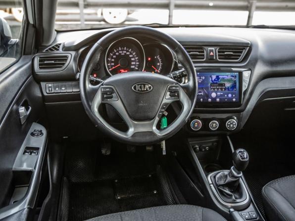 Kia Rio III Рестайлинг с пробегом 2017 года, цена 898 000 рублей, 157164 км, хэтчбек, Автокод Объявления