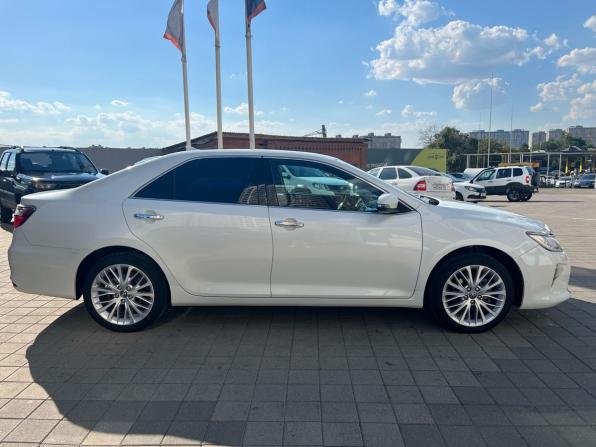 Toyota Camry VII (XV50) Рестайлинг с пробегом 2015 года, цена 1 950 000 рублей, 220000 км, седан, Автокод Объявления