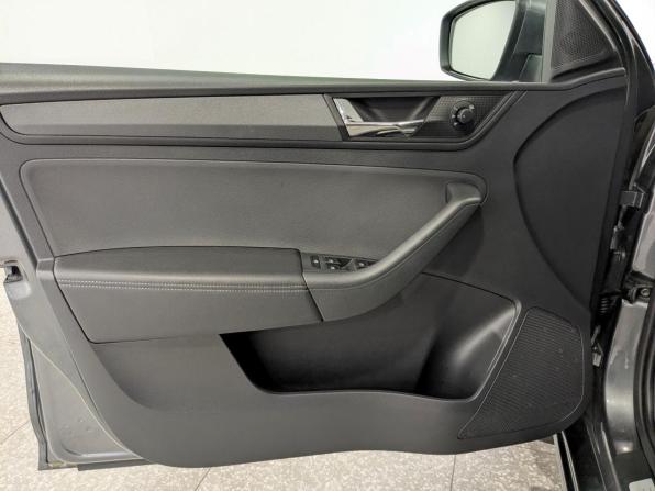 Skoda Rapid II с пробегом 2021 года, цена 1 852 500 рублей, 96600 км, лифтбек, Автокод Объявления