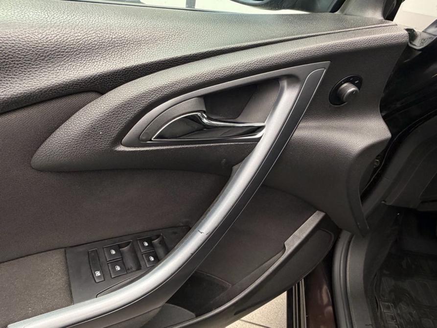 Opel Astra J Рестайлинг Ростов-на-Дону  - изображение 14