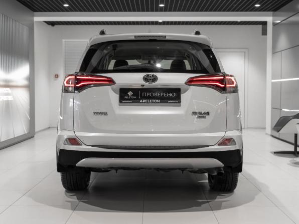 Toyota RAV4 IV (XA40) Рестайлинг с пробегом 2017 года, цена 2 495 000 рублей, 128150 км, внедорожник, Автокод Объявления