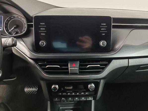 Skoda Rapid II с пробегом 2021 года, цена 1 699 000 рублей, 93121 км, лифтбек, Автокод Объявления