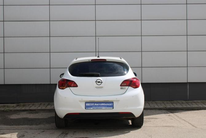 Opel Astra J с пробегом 2010 года, цена 735 000 рублей, 116266 км, хэтчбек, Автокод Объявления