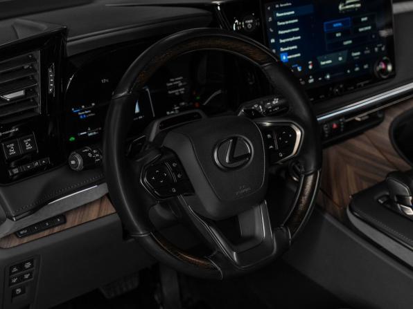 Lexus LM II с пробегом 2023 года, цена 14 740 000 рублей, 34513 км, минивэн, Автокод Объявления