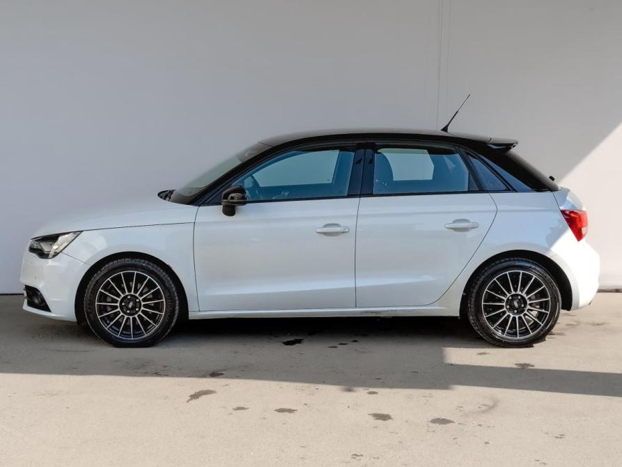 Audi A1 I (8X) Москва  - изображение 8