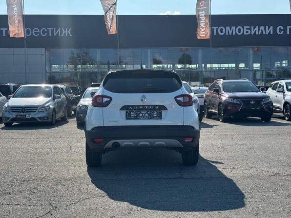 Renault Kaptur I с пробегом 2016 года, цена 1 098 000 рублей, 173710 км, внедорожник, Автокод Объявления