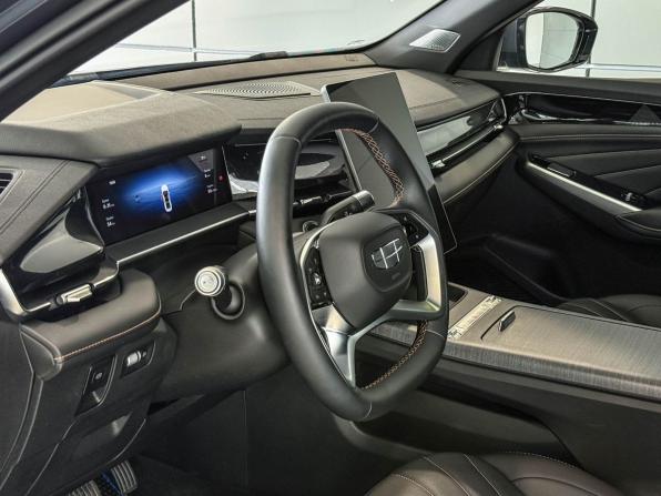 Geely Preface I с пробегом 2024 года, цена 2 395 000 рублей, 32886 км, седан, Автокод Объявления