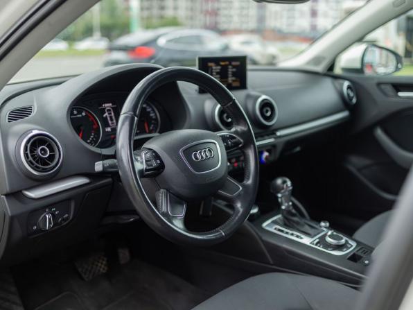 Audi A3 III (8V) с пробегом 2014 года, цена 1 250 000 рублей, 133567 км, седан, Автокод Объявления