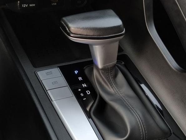 Hyundai Elantra VII (CN7) с пробегом 2022 года, цена 2 100 000 рублей, 64860 км, седан, Автокод Объявления