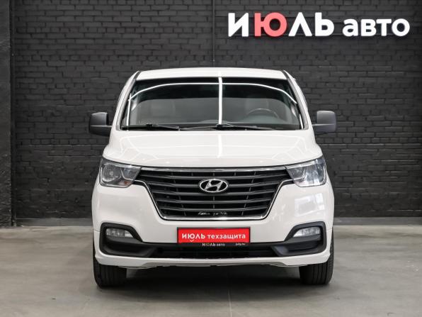Hyundai Grand Starex I Рестайлинг 2 с пробегом 2019 года, цена 3 200 000 рублей, 206095 км, минивэн, Автокод Объявления