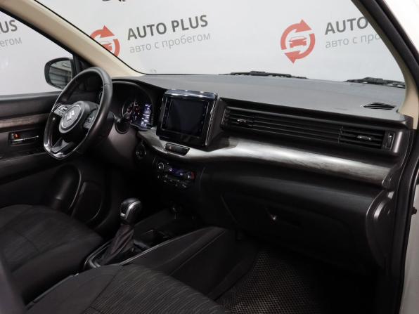 Suzuki Ertiga II с пробегом 2022 года, цена 2 090 000 рублей, 59620 км, компактвэн, Автокод Объявления