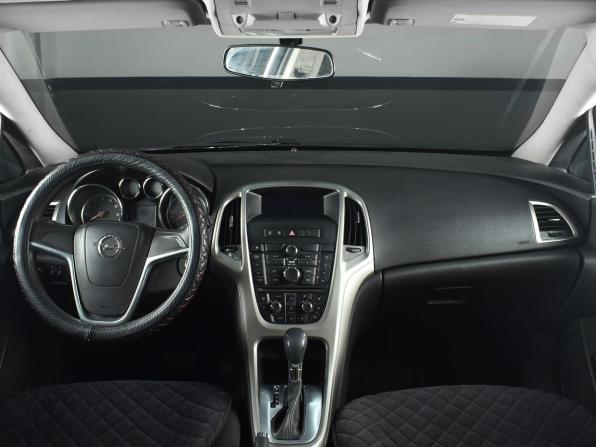 Opel Astra J с пробегом 2011 года, цена 629 995 рублей, 230073 км, хэтчбек, Автокод Объявления