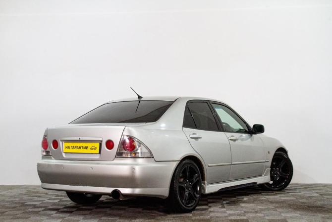 Toyota Altezza с пробегом 1999 года, цена 679 000 рублей, 350000 км, седан, Автокод Объявления