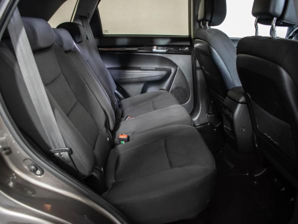 Kia Sorento II Рестайлинг с пробегом 2017 года, цена 1 470 000 рублей, 383965 км, внедорожник, Автокод Объявления