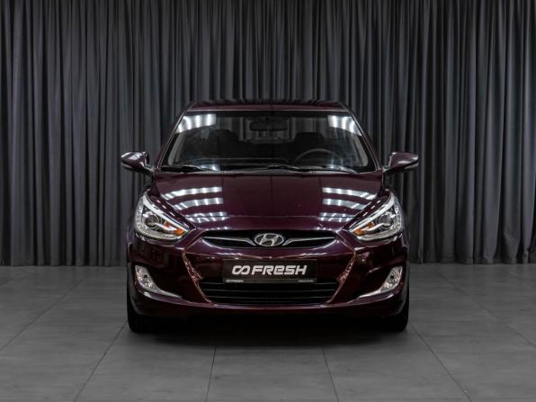 Hyundai Solaris I с пробегом 2013 года, цена 879 000 рублей, 209199 км, седан, Автокод Объявления