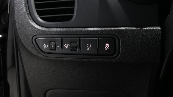 Kia Rio IV с пробегом 2018 года, цена 1 595 000 рублей, 73806 км, хэтчбек, Автокод Объявления