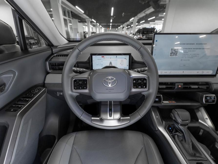 Toyota RAV4 VI (XA60) Москва  - изображение 10