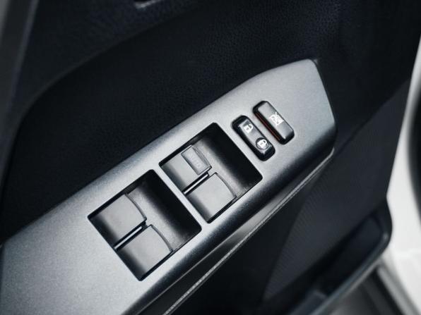 Toyota RAV4 IV (XA40) Рестайлинг с пробегом 2016 года, цена 2 199 000 рублей, 170624 км, внедорожник, Автокод Объявления