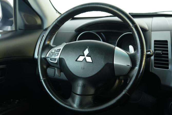 Mitsubishi Outlander II Рестайлинг с пробегом 2011 года, цена 1 279 000 рублей, 175000 км, внедорожник, Автокод Объявления