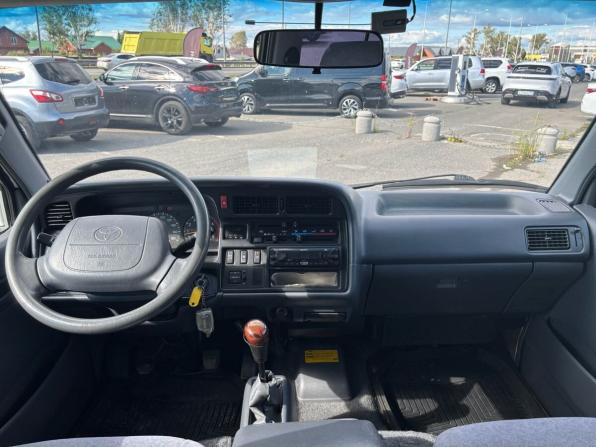 Toyota HiAce H100 с пробегом 2003 года, цена 1 090 000 рублей, 235445 км, минивэн, Автокод Объявления