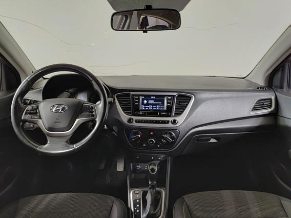 Hyundai Solaris II с пробегом 2018 года, цена 1 250 000 рублей, 180000 км, седан, Автокод Объявления