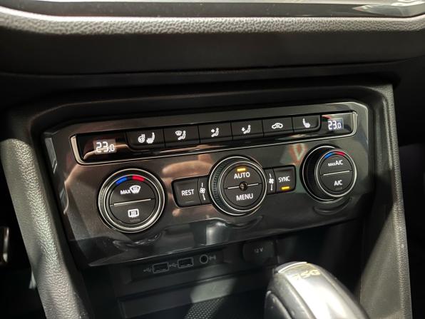 Volkswagen Tiguan II с пробегом 2018 года, цена 2 095 000 рублей, 104118 км, внедорожник, Автокод Объявления