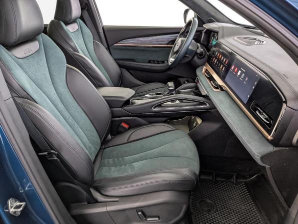 Geely Xingyue I Рестайлинг (S) с пробегом 2023 года, цена 3 070 000 рублей, 46531 км, внедорожник, Автокод Объявления