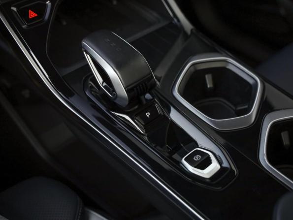 Geely Atlas II с пробегом 2023 года, цена 2 646 000 рублей, 44384 км, внедорожник, Автокод Объявления