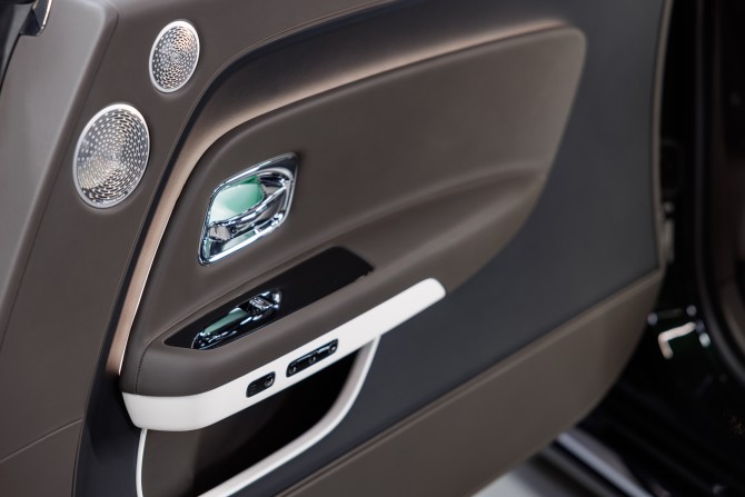 Новый Rolls-Royce Spectre 2023 года, цена 76 900 000 рублей, купе, Автокод Объявления