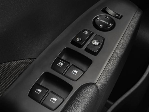 Hyundai Solaris II с пробегом 2019 года, цена 1 198 000 рублей, 130478 км, седан, Автокод Объявления
