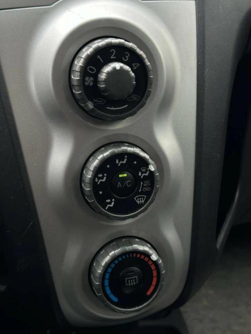 Toyota Yaris II Мурманск  - изображение 9