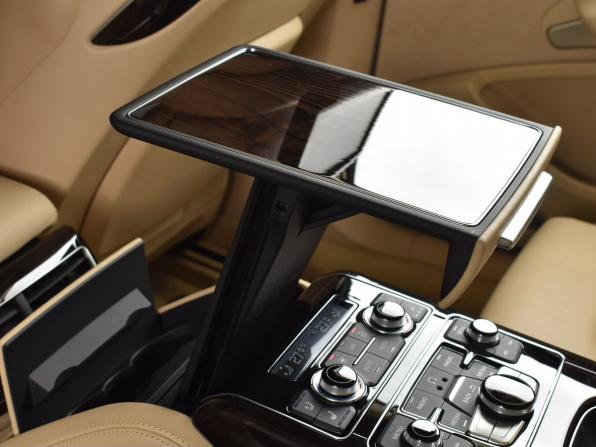 Audi A8 III (D4) Рестайлинг с пробегом 2016 года, цена 5 334 995 рублей, 15720 км, седан, Автокод Объявления