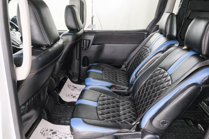 Toyota Voxy III (R80) с пробегом 2015 года, цена 1 649 000 рублей, 244000 км, минивэн, Автокод Объявления