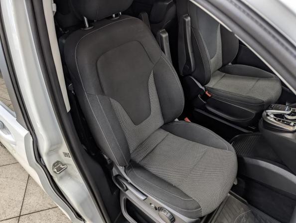 Mercedes-Benz V-Класс III (W447) с пробегом 2017 года, цена 4 100 000 рублей, 93769 км, минивэн, Автокод Объявления