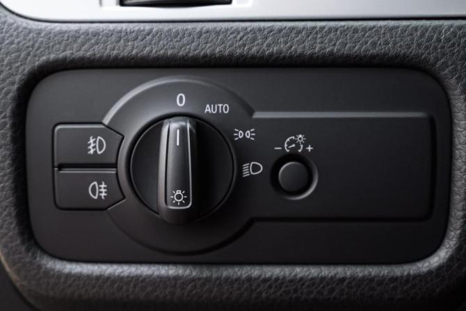 Volkswagen Touareg II Рестайлинг с пробегом 2014 года, цена 2 079 000 рублей, 262052 км, внедорожник, Автокод Объявления