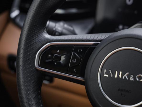 Lynk &amp; Co 09 с пробегом 2023 года, цена 5 450 000 рублей, 27636 км, внедорожник, Автокод Объявления