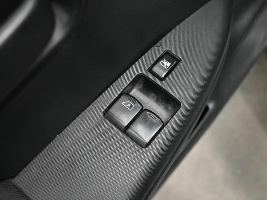 Nissan Note I Екатеринбург  - изображение 8
