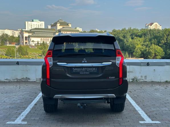 Mitsubishi Pajero Sport III с пробегом 2018 года, цена 2 750 000 рублей, 184680 км, внедорожник, Автокод Объявления