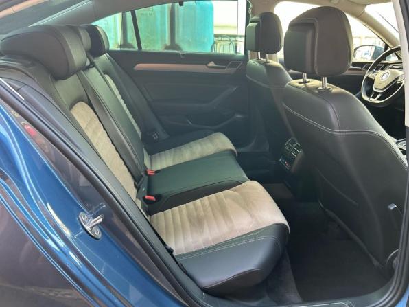 Volkswagen Passat B8 с пробегом 2018 года, цена 1 895 000 рублей, 165446 км, седан, Автокод Объявления