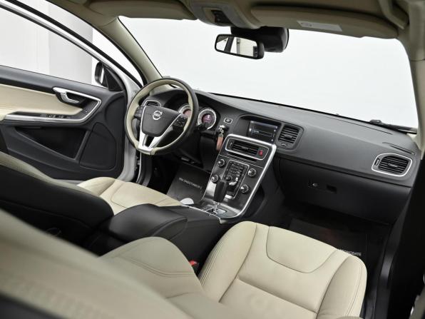 Volvo S60 II с пробегом 2012 года, цена 1 049 000 рублей, 182000 км, седан, Автокод Объявления