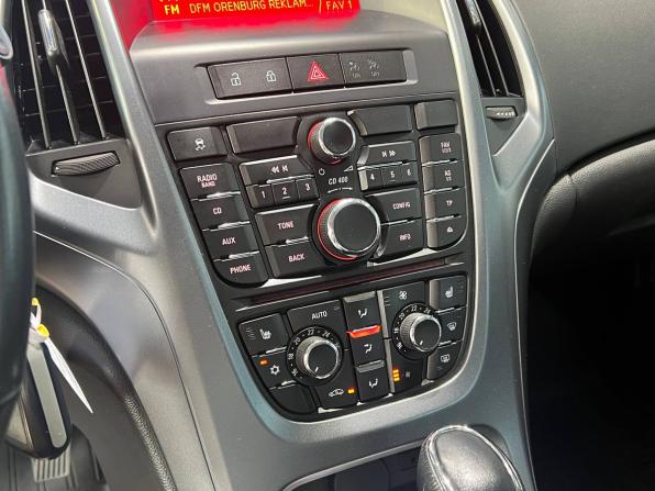 Opel Astra J Рестайлинг с пробегом 2012 года, цена 1 120 000 рублей, 103434 км, хэтчбек, Автокод Объявления