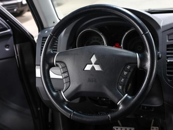 Mitsubishi Pajero IV Рестайлинг 1 с пробегом 2011 года, цена 2 177 000 рублей, 128883 км, внедорожник, Автокод Объявления
