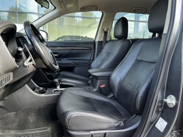 Mitsubishi Outlander III Рестайлинг 2 с пробегом 2015 года, цена 1 940 000 рублей, 144026 км, внедорожник, Автокод Объявления