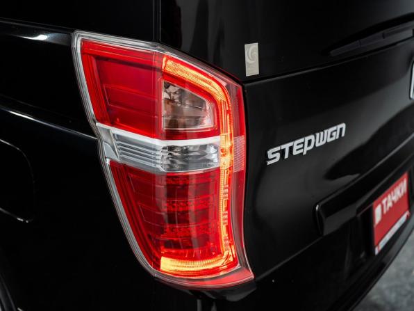 Honda Stepwgn IV Рестайлинг с пробегом 2014 года, цена 1 295 000 рублей, 307423 км, минивэн, Автокод Объявления