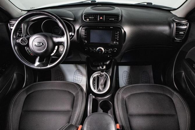 Kia Soul II Рестайлинг с пробегом 2018 года, цена 1 899 000 рублей, 65231 км, хэтчбек, Автокод Объявления