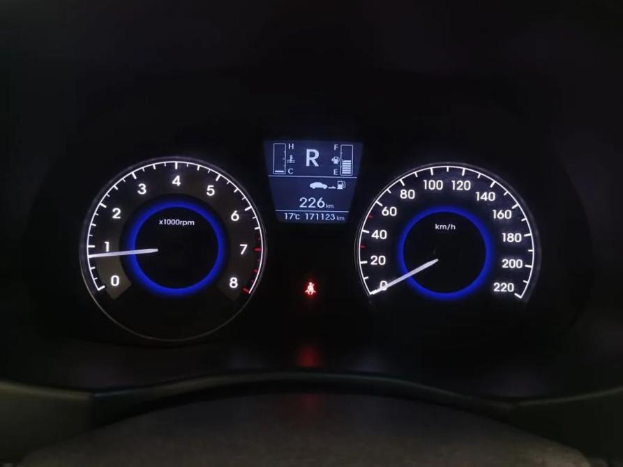Hyundai Solaris I Рестайлинг Москва  - изображение 10