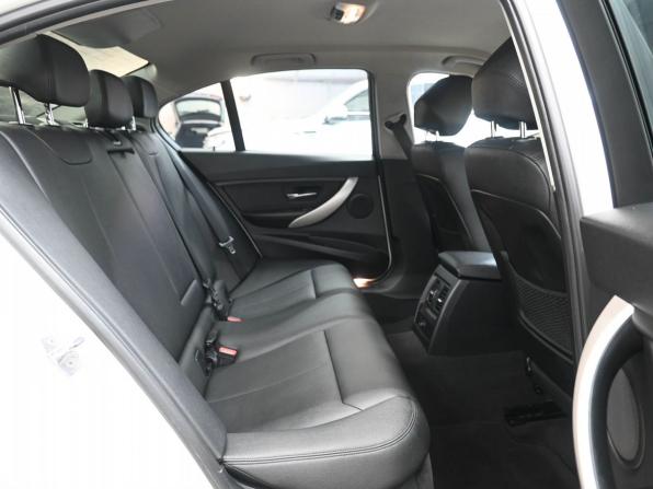 BMW 3 серии VI (F3x) Рестайлинг с пробегом 2015 года, цена 1 929 900 рублей, 95124 км, седан, Автокод Объявления