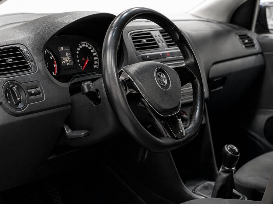 Volkswagen Polo V Рестайлинг Кемерово  - изображение 13